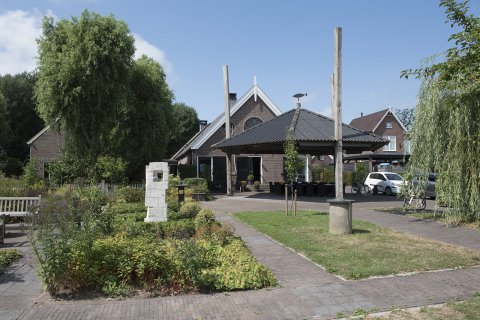 De tuin van Stal op de Kaag geschikt voor trouwerij, borrel of jubileum in Zuid-Holland.